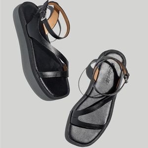 Madewell- The Mabel Asymmetric-Strap Sandal- size 8